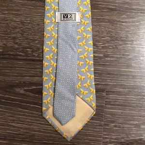 V2ByVersace Silk Tie 🦋💛